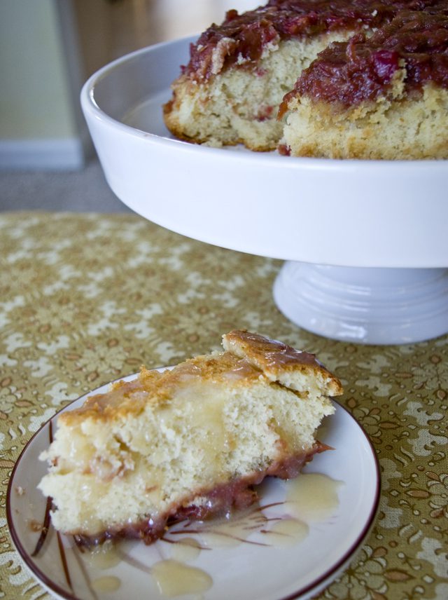 RhubarbUpsidedownCake