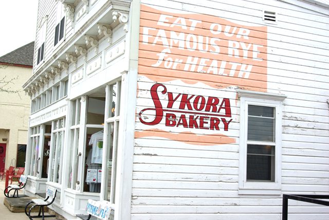 3SykoraBakery_Outside