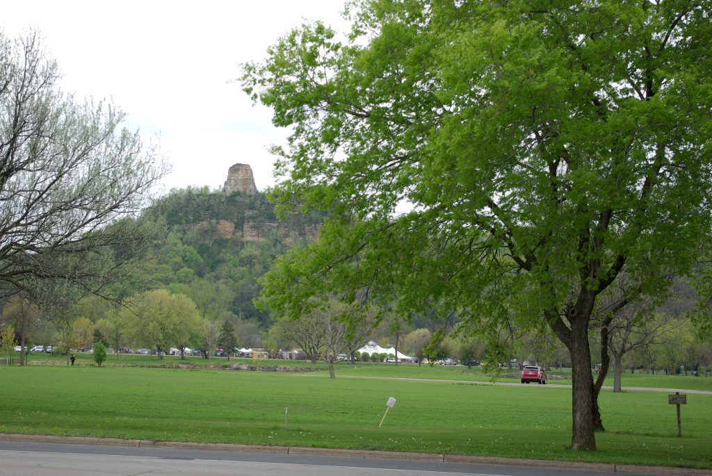 GranddadsBluff