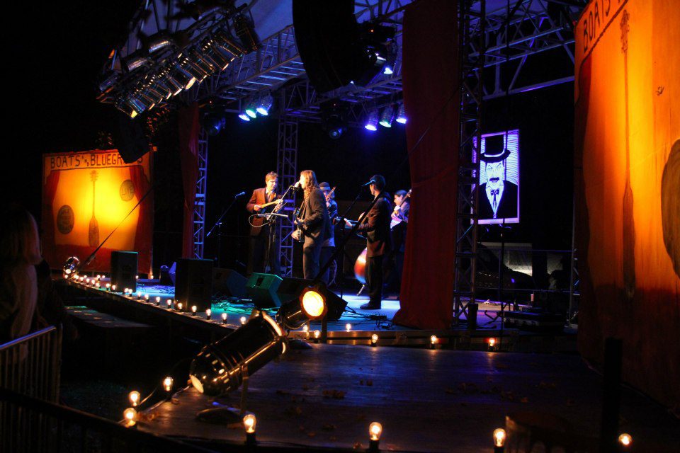 Tom_BoatsNbgStage