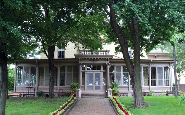 VillaLouisMansion