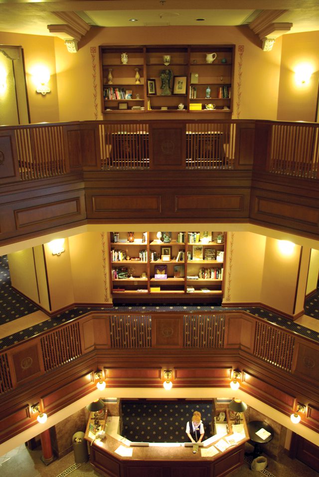 Lobby_1
