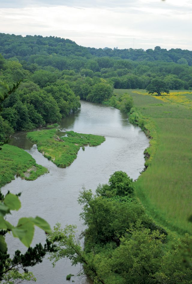DecorahBluffs